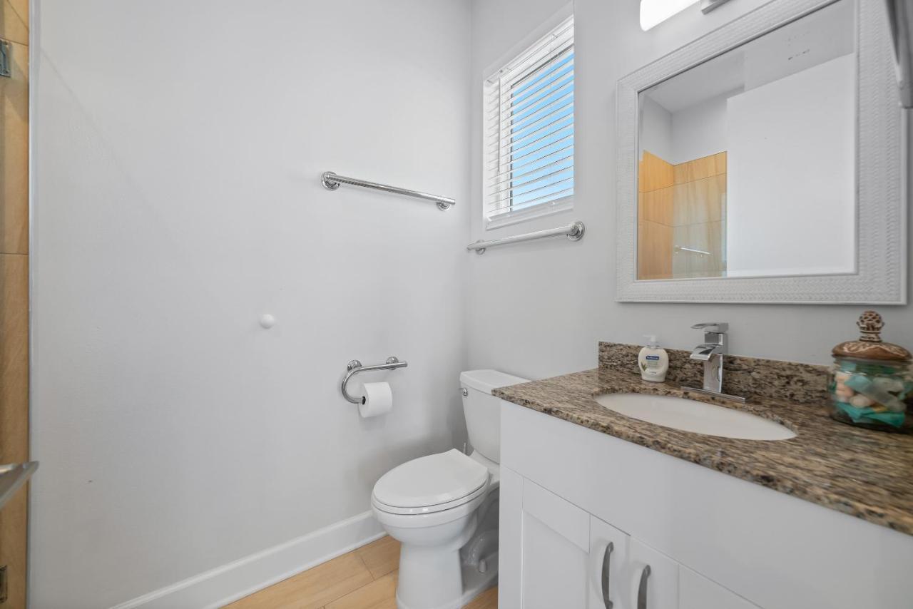 New Gulf Front With Game Room Family Friendly! Gulf Breeze Exterior photo